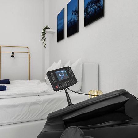 62Qm2, Massageseat, Billard-Table, King-Sized Bed Apartment Berlin Exterior foto