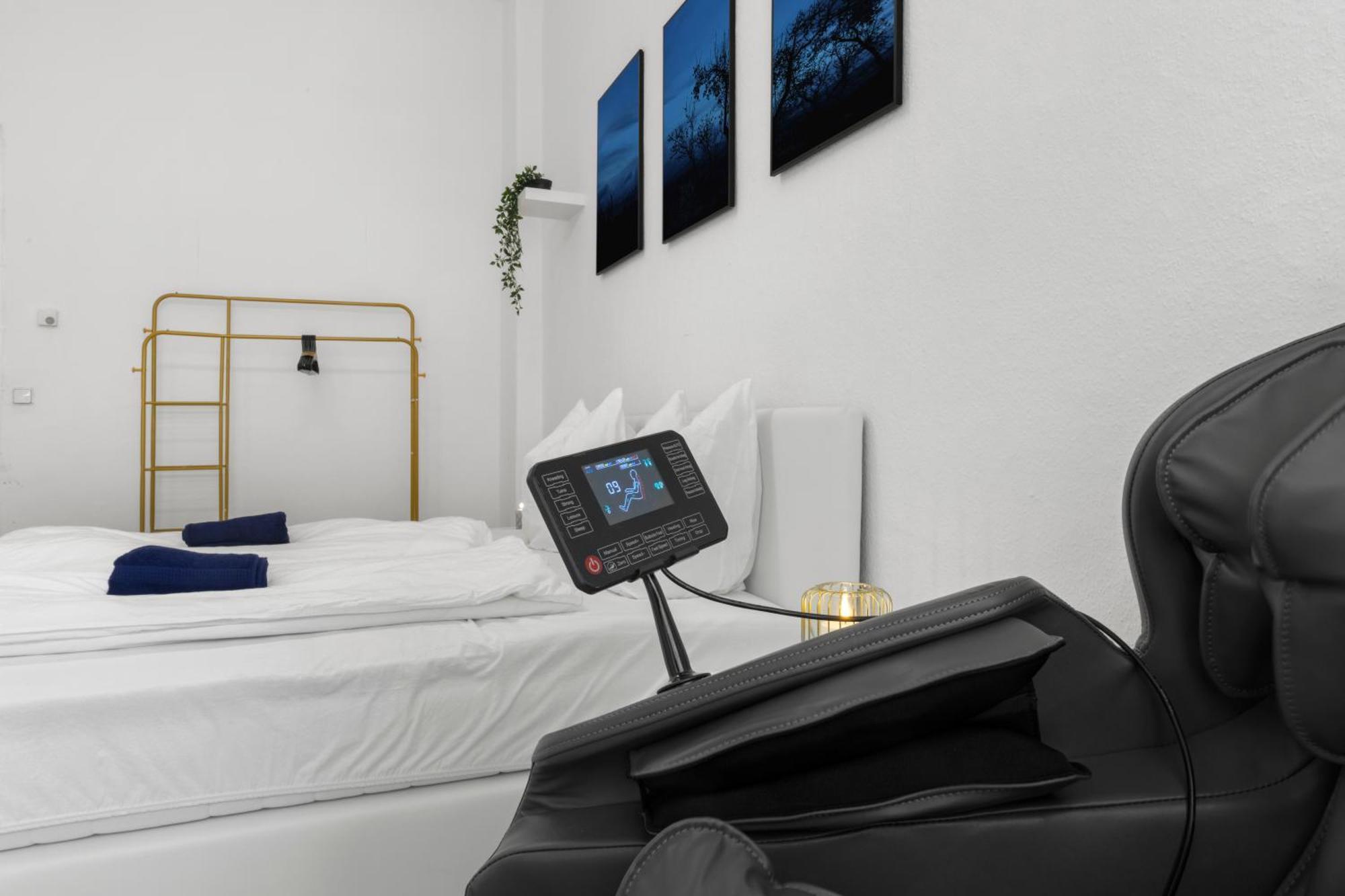62Qm2, Massageseat, Billard-Table, King-Sized Bed Apartment Berlin Exterior foto